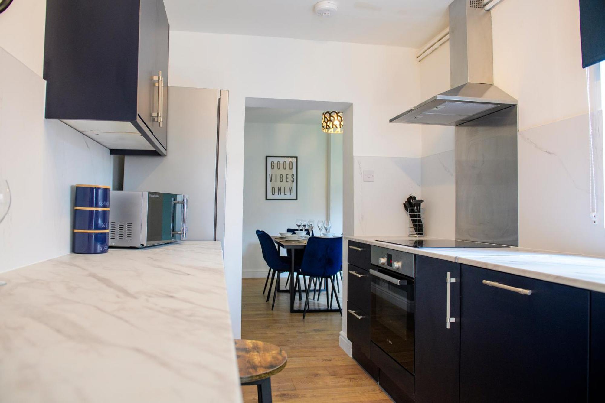 Villa Stunning House - Sleeps 7 - 5 Mins Walk To Lincoln High Street - Parking - Wifi Exterior foto